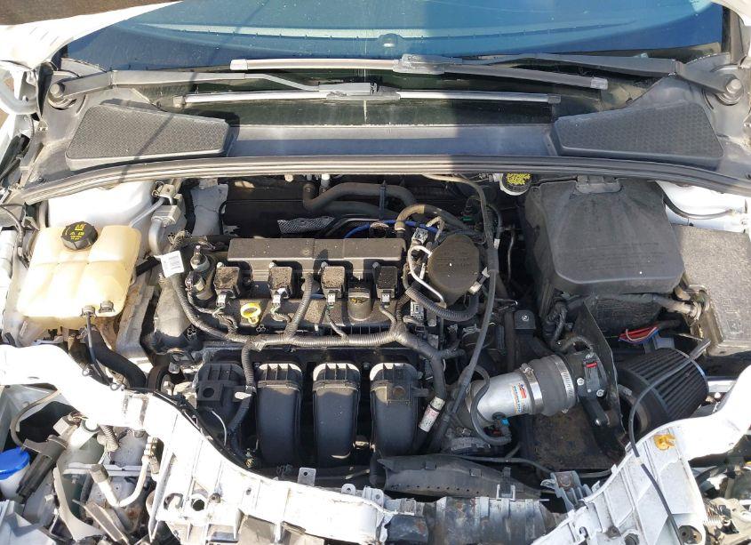 Photo 10 of 2015 Ford Focus SE (VIN 1FADP3K23FL286291)