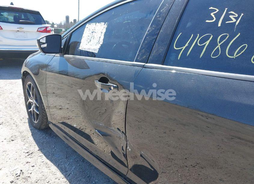 Photo 12 of 2015 Ford Focus SE (VIN 1FADP3K23FL286825)