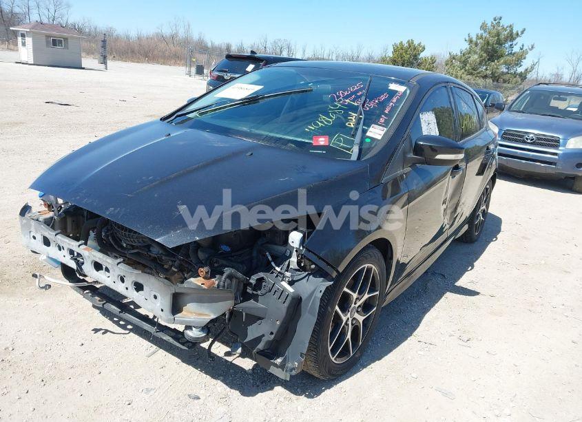 Photo 6 of 2015 Ford Focus SE (VIN 1FADP3K23FL286825)