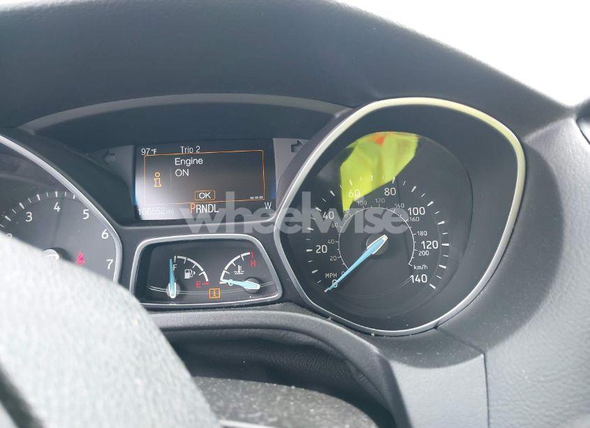 Photo 7 of 2015 Ford Focus SE (VIN 1FADP3K23FL301307)