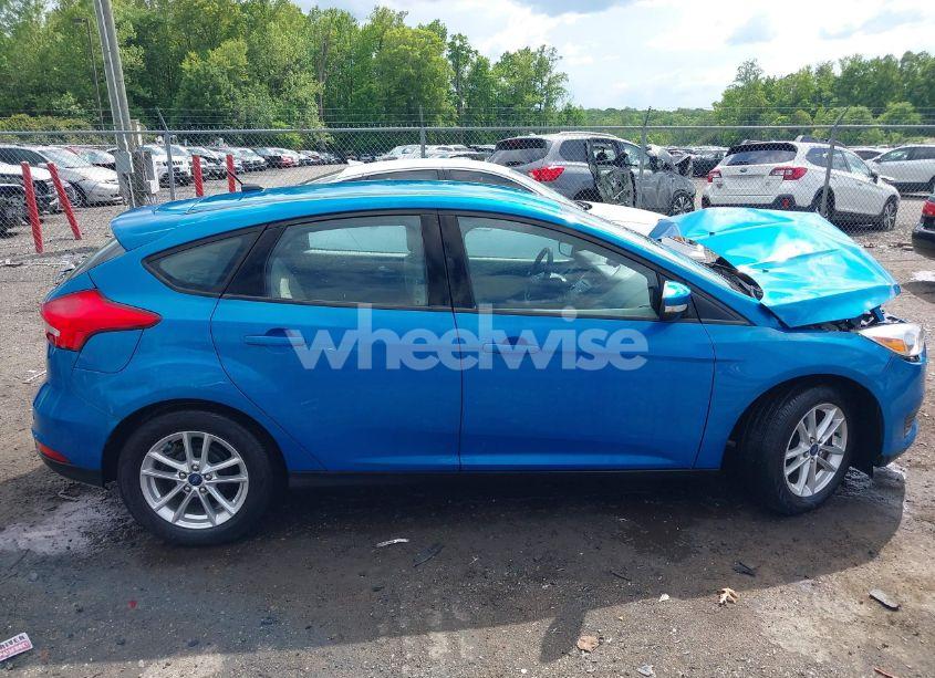Photo 13 of 2015 Ford Focus SE (VIN 1FADP3K23FL339295)
