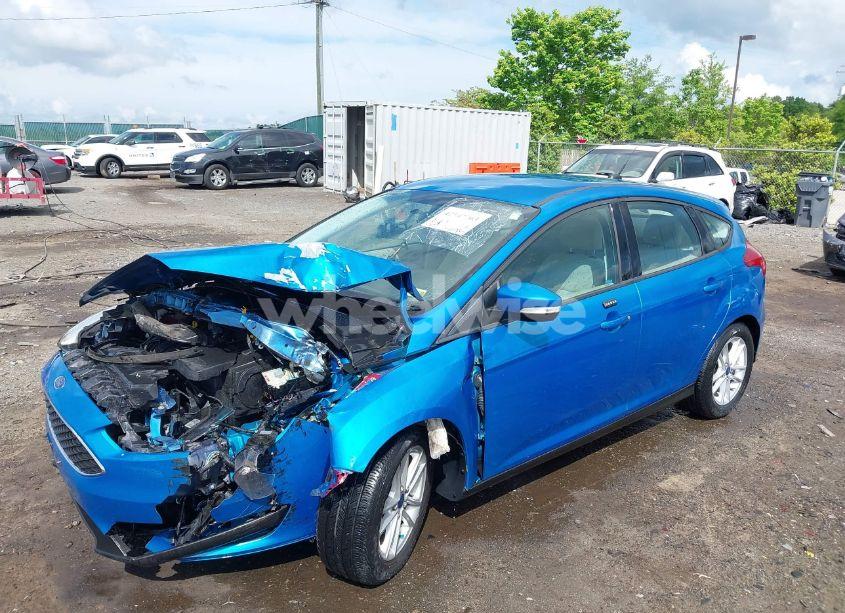Photo 2 of 2015 Ford Focus SE (VIN 1FADP3K23FL339295)