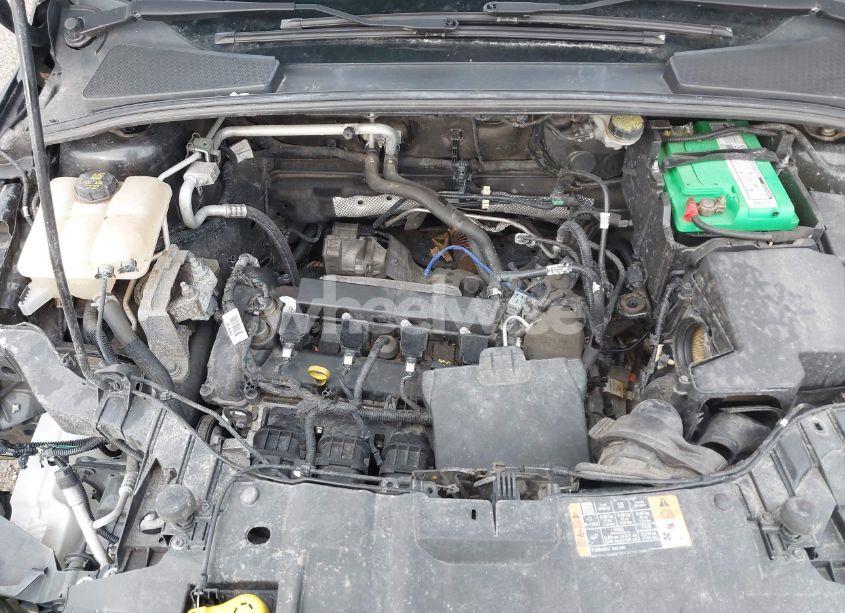 Photo 10 of 2015 Ford Focus SE (VIN 1FADP3K23FL373639)