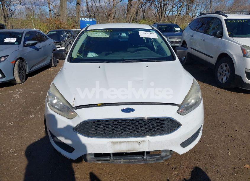 Photo 13 of 2016 Ford Focus SE (VIN 1FADP3K23GL224861)