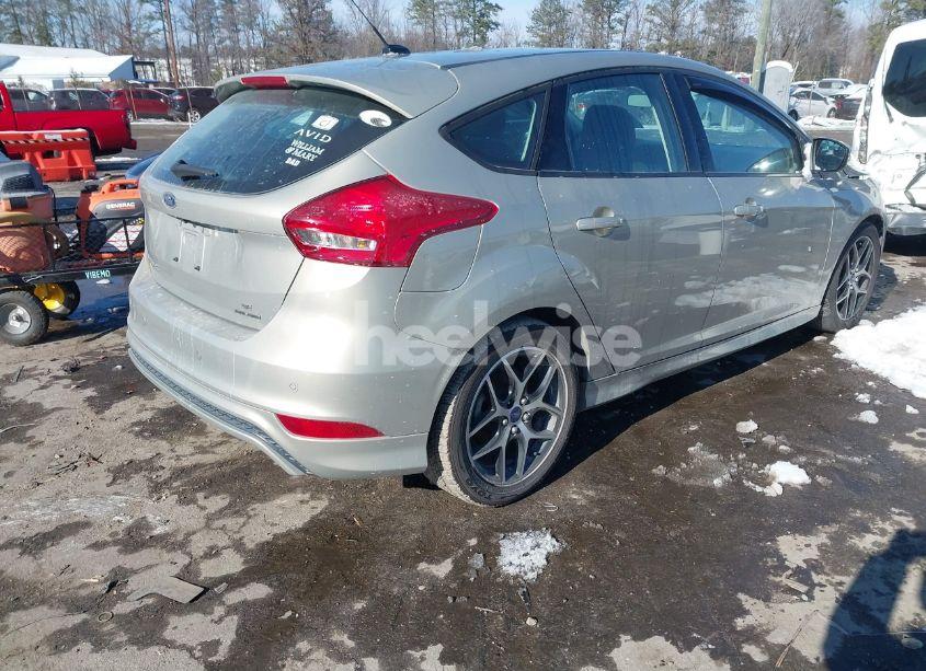 Photo 4 of 2016 Ford Focus SE (VIN 1FADP3K23GL245211)