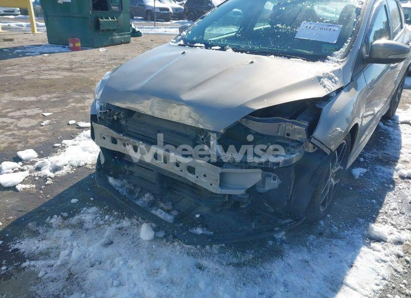 Photo 6 of 2016 Ford Focus SE (VIN 1FADP3K23GL245211)