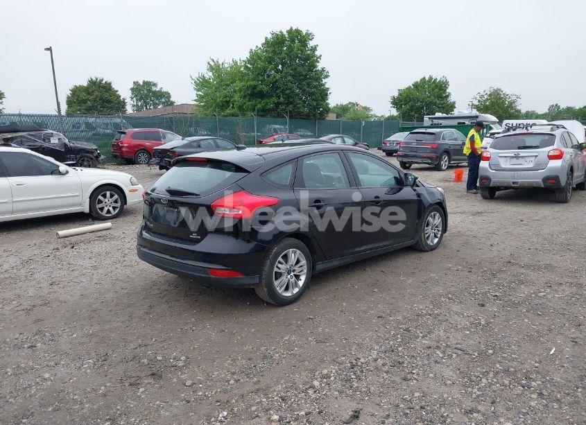Photo 4 of 2016 Ford Focus SE (VIN 1FADP3K23GL259612)