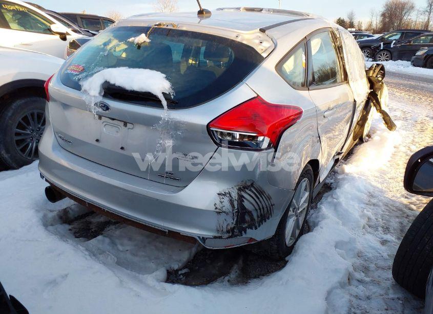 Photo 4 of 2016 Ford Focus SE (VIN 1FADP3K23GL284526)