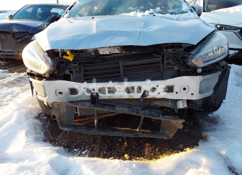 Photo 6 of 2016 Ford Focus SE (VIN 1FADP3K23GL284526)