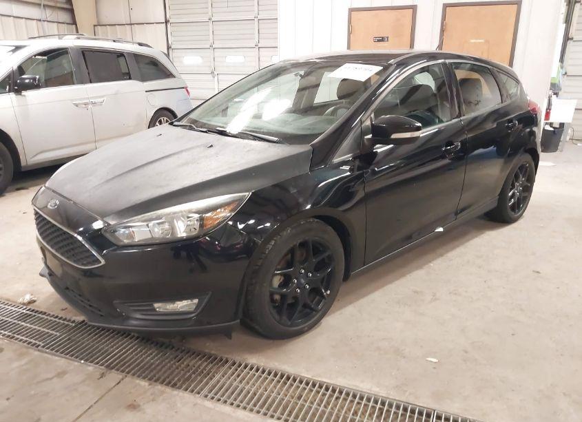 Photo 2 of 2016 Ford Focus SE (VIN 1FADP3K23GL326094)
