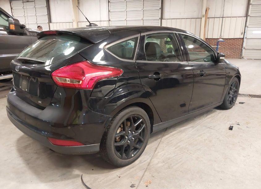 Photo 4 of 2016 Ford Focus SE (VIN 1FADP3K23GL326094)