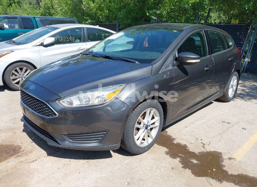 Photo 2 of 2016 Ford Focus SE (VIN 1FADP3K23GL336768)