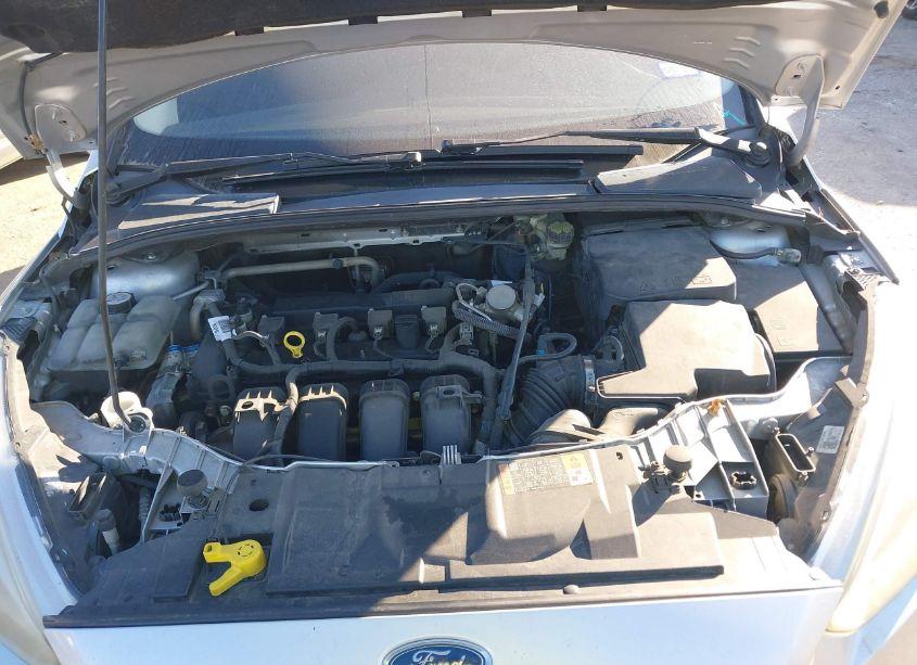 Photo 10 of 2016 Ford Focus SE (VIN 1FADP3K23GL380477)