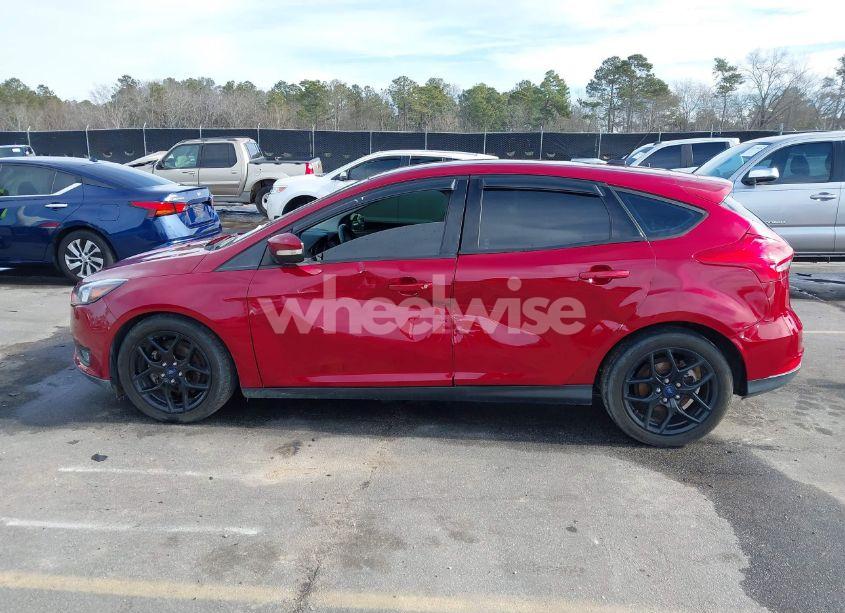 Photo 14 of 2016 Ford Focus SE (VIN 1FADP3K23GL389468)