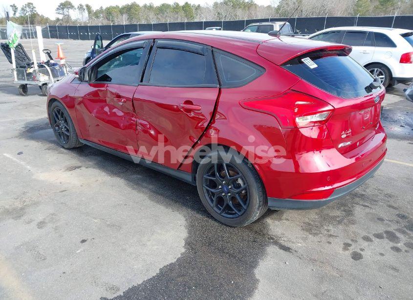 Photo 3 of 2016 Ford Focus SE (VIN 1FADP3K23GL389468)