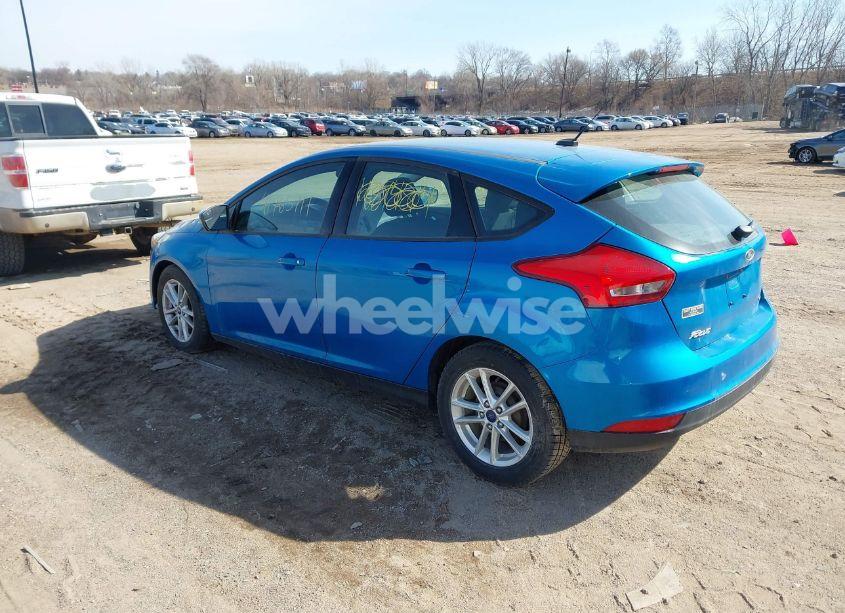 Photo 3 of 2017 Ford Focus SE (VIN 1FADP3K23HL212405)