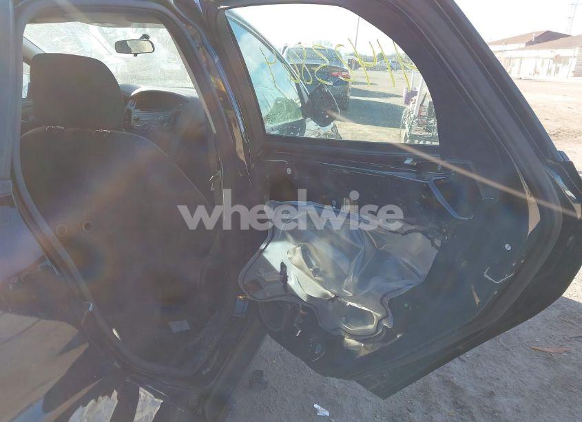 Photo 13 of 2017 Ford Focus SE (VIN 1FADP3K23HL339171)