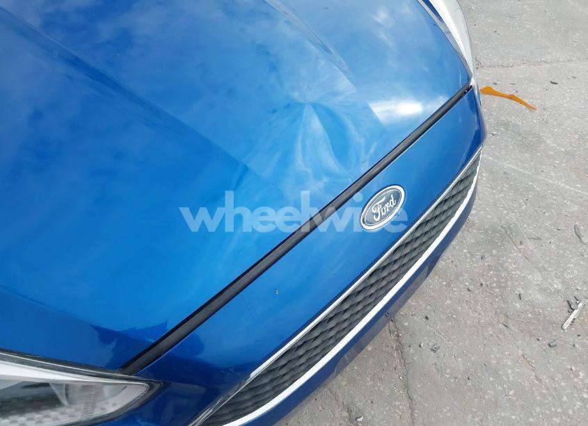 Photo 17 of 2018 Ford Focus SE (VIN 1FADP3K23JL202317)