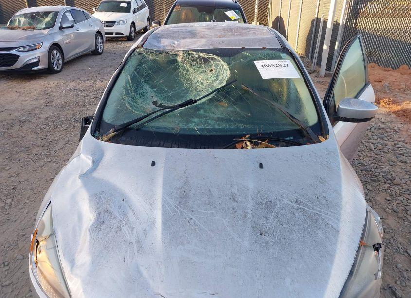 Photo 6 of 2018 Ford Focus SE (VIN 1FADP3K23JL252523)