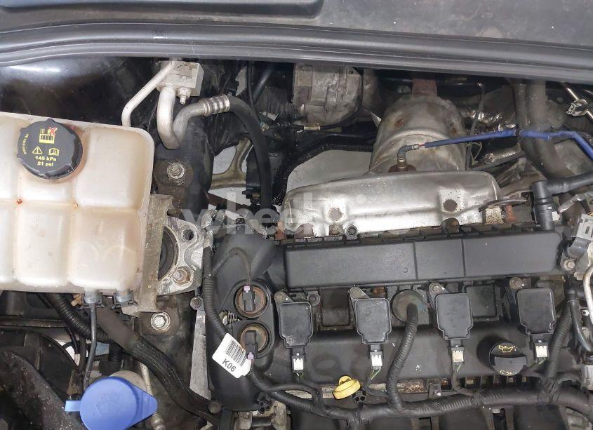 Photo 18 of 2018 Ford Focus SE (VIN 1FADP3K23JL258516)