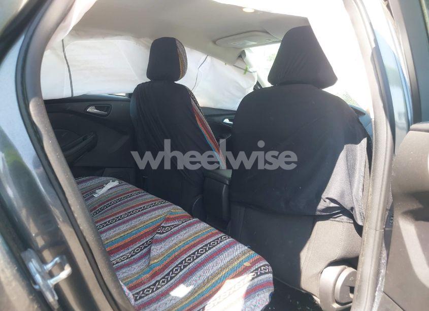 Photo 8 of 2018 Ford Focus SE (VIN 1FADP3K23JL295484)