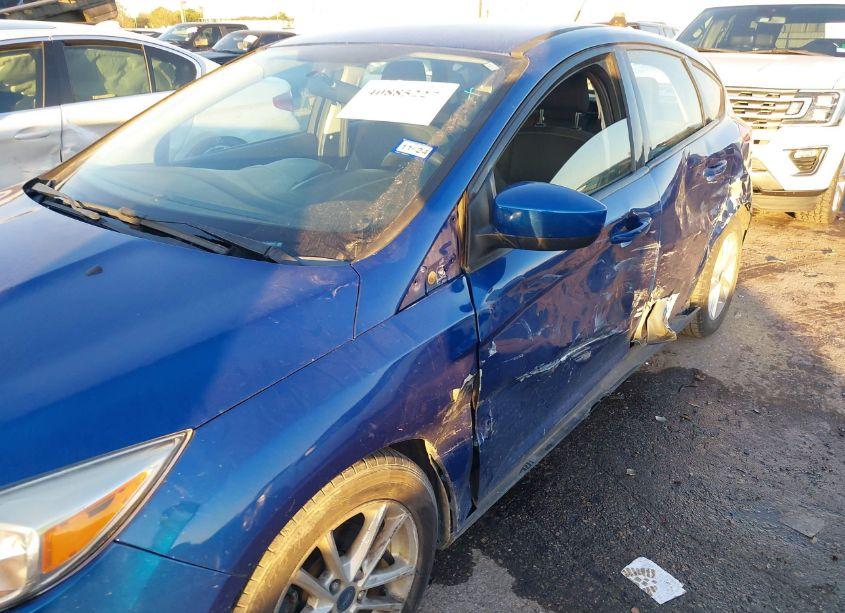 Photo 6 of 2018 Ford Focus SE (VIN 1FADP3K23JL315927)