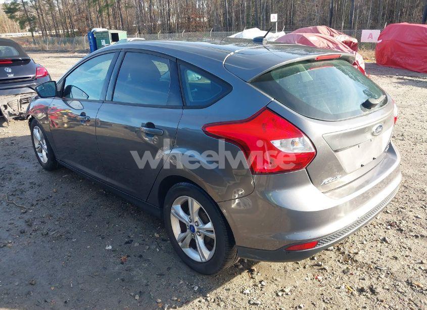 Photo 3 of 2013 Ford Focus SE (VIN 1FADP3K24DL161295)
