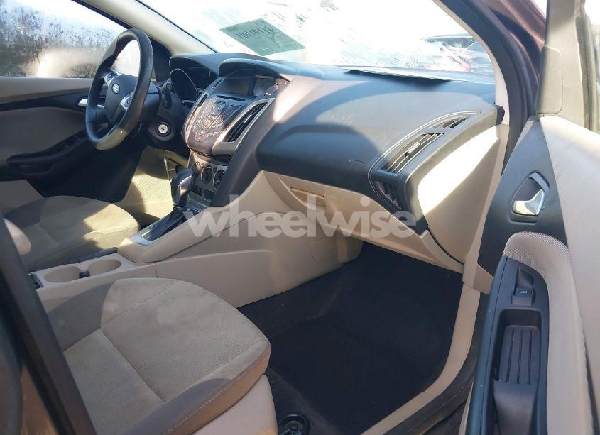 Photo 5 of 2013 Ford Focus SE (VIN 1FADP3K24DL161295)