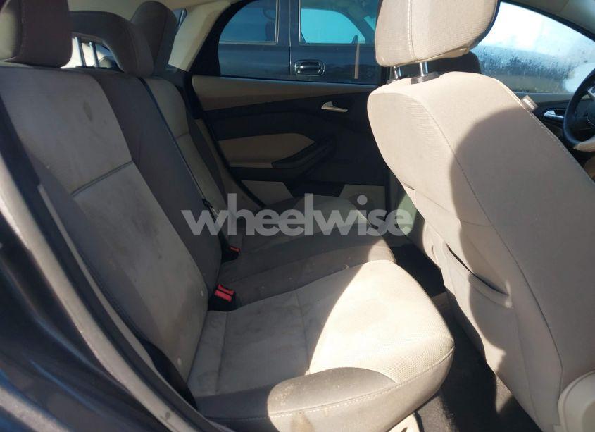 Photo 8 of 2013 Ford Focus SE (VIN 1FADP3K24DL161295)