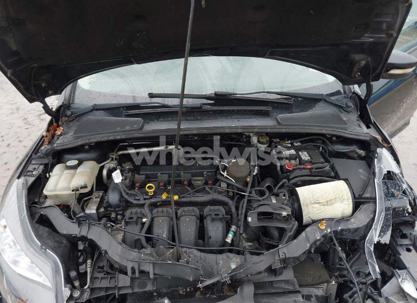 Photo 10 of 2013 Ford Focus SE (VIN 1FADP3K24DL225318)