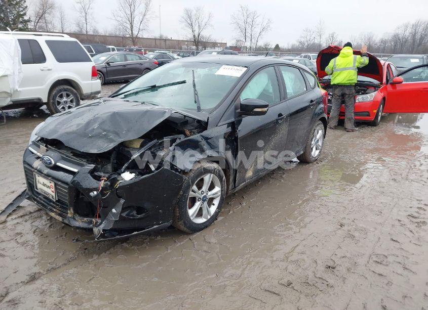 Photo 2 of 2013 Ford Focus SE (VIN 1FADP3K24DL225318)