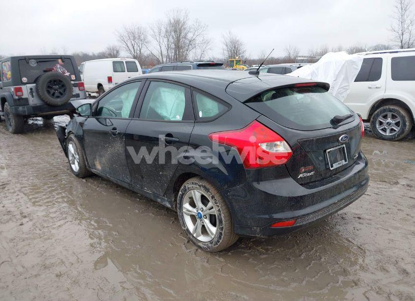 Photo 3 of 2013 Ford Focus SE (VIN 1FADP3K24DL225318)