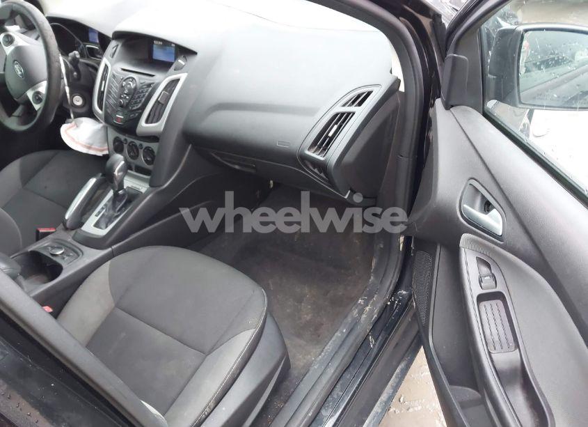 Photo 5 of 2013 Ford Focus SE (VIN 1FADP3K24DL225318)