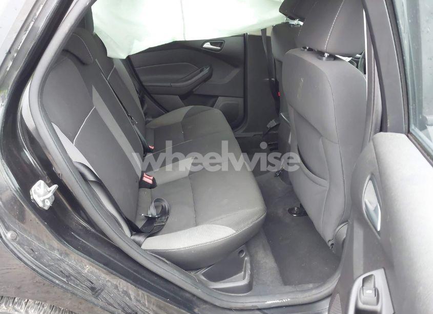 Photo 8 of 2013 Ford Focus SE (VIN 1FADP3K24DL225318)