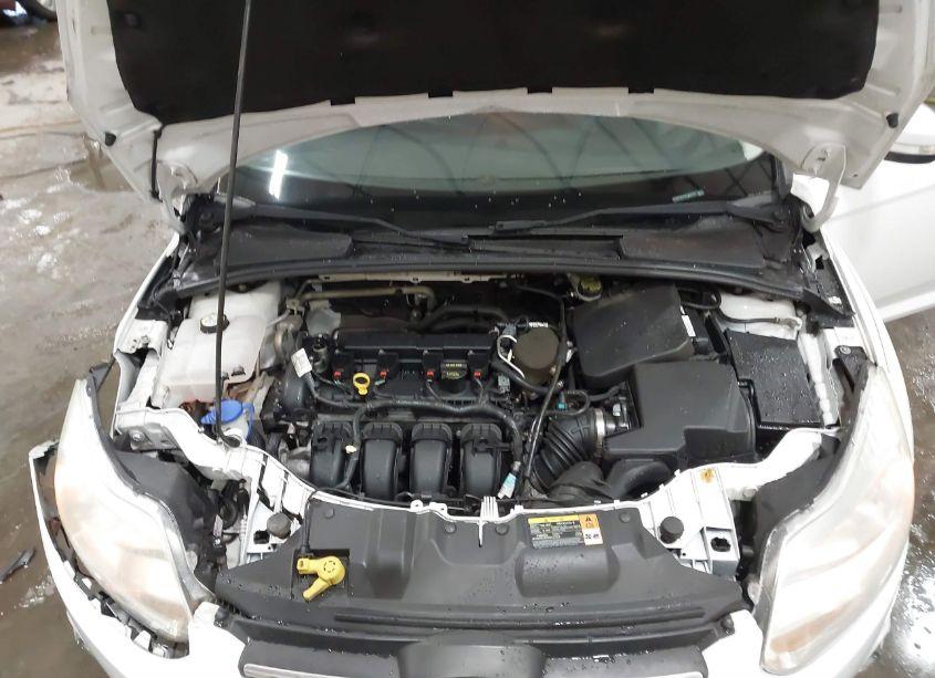 Photo 10 of 2013 Ford Focus SE (VIN 1FADP3K24DL252437)