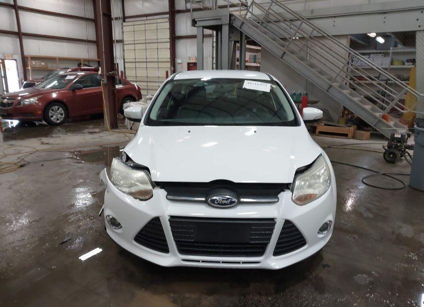 Photo 12 of 2013 Ford Focus SE (VIN 1FADP3K24DL252437)