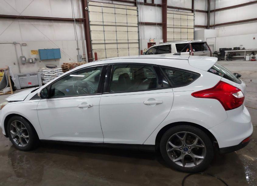 Photo 14 of 2013 Ford Focus SE (VIN 1FADP3K24DL252437)