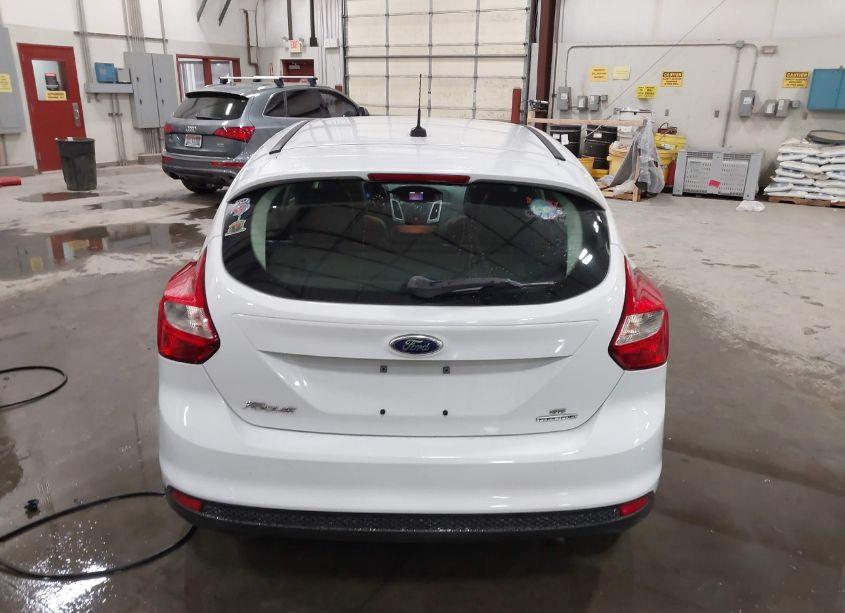 Photo 16 of 2013 Ford Focus SE (VIN 1FADP3K24DL252437)