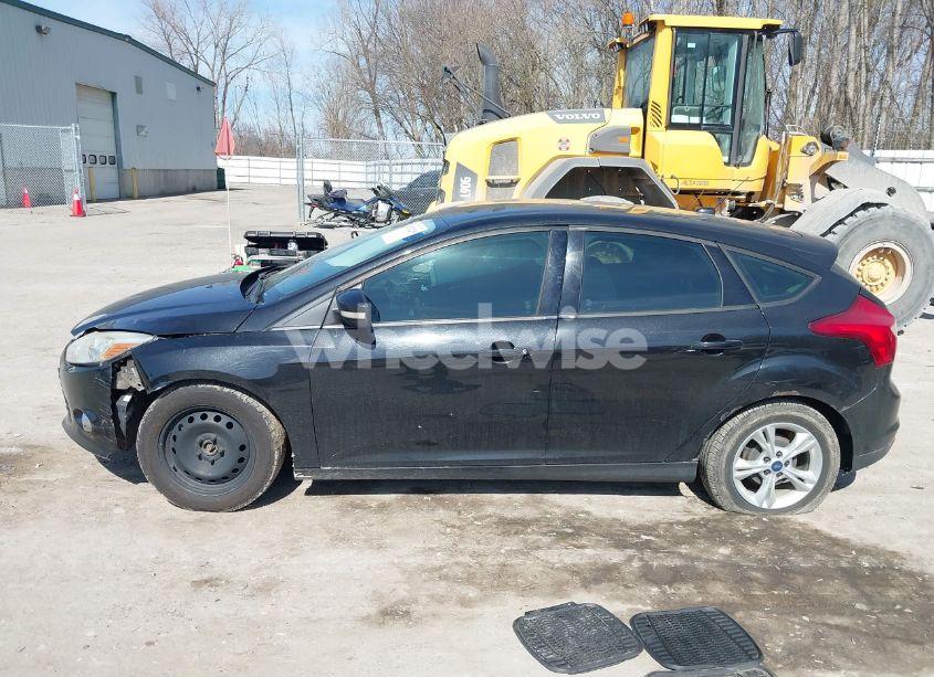 Photo 14 of 2013 Ford Focus SE (VIN 1FADP3K24DL365417)