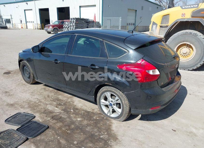 Photo 3 of 2013 Ford Focus SE (VIN 1FADP3K24DL365417)
