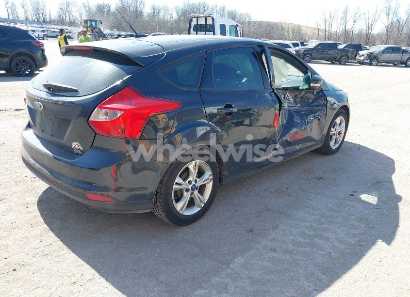 Photo 4 of 2013 Ford Focus SE (VIN 1FADP3K24DL365417)