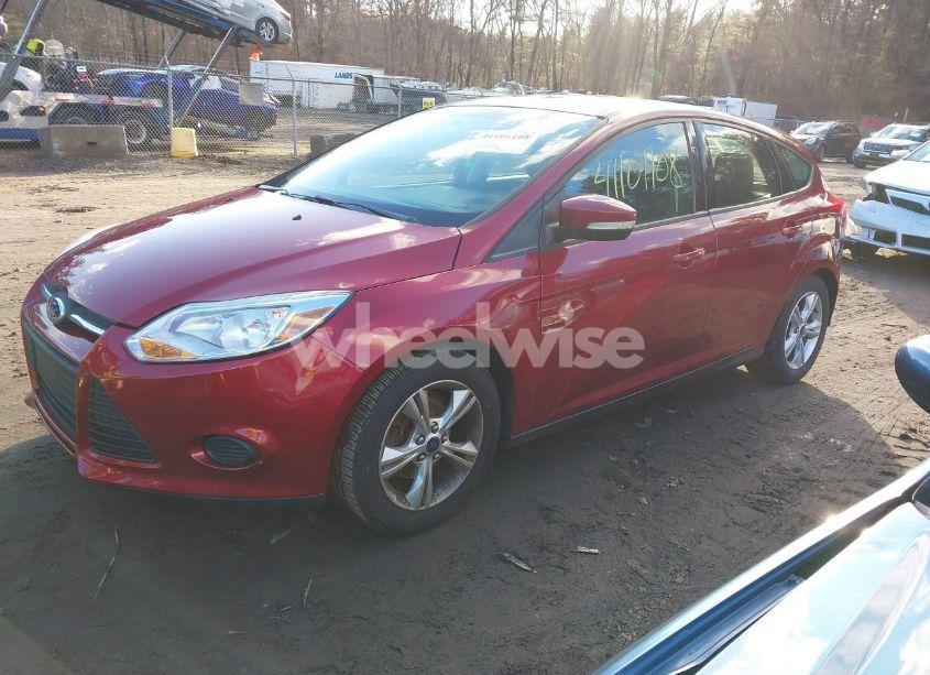 Photo 2 of 2013 Ford Focus SE (VIN 1FADP3K24DL378118)