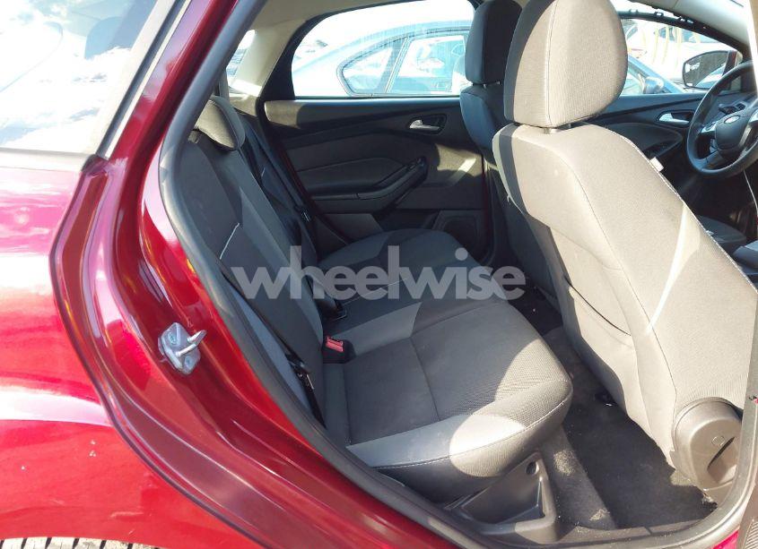 Photo 8 of 2013 Ford Focus SE (VIN 1FADP3K24DL378118)