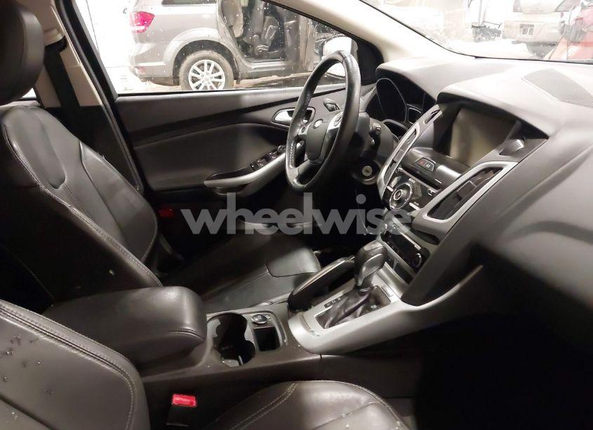 Photo 5 of 2014 Ford Focus SE (VIN 1FADP3K24EL107304)