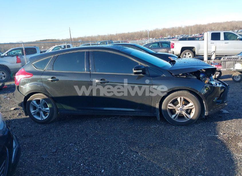 Photo 14 of 2014 Ford Focus SE (VIN 1FADP3K24EL126046)