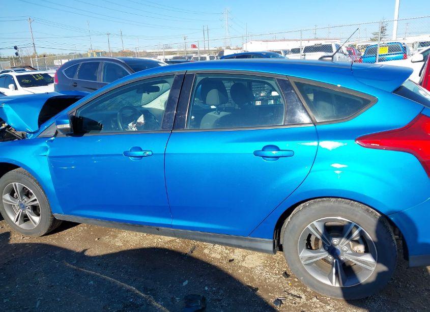 Photo 14 of 2014 Ford Focus SE (VIN 1FADP3K24EL128671)