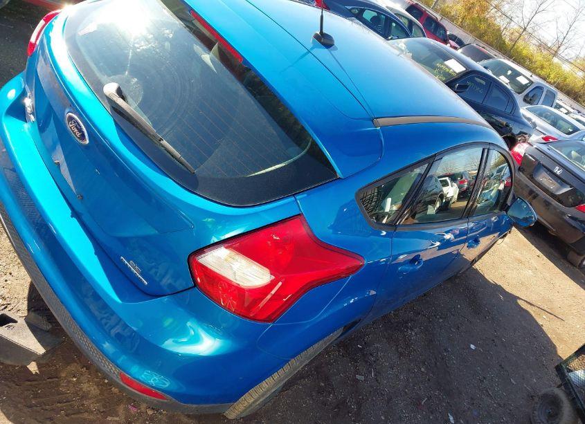 Photo 4 of 2014 Ford Focus SE (VIN 1FADP3K24EL128671)