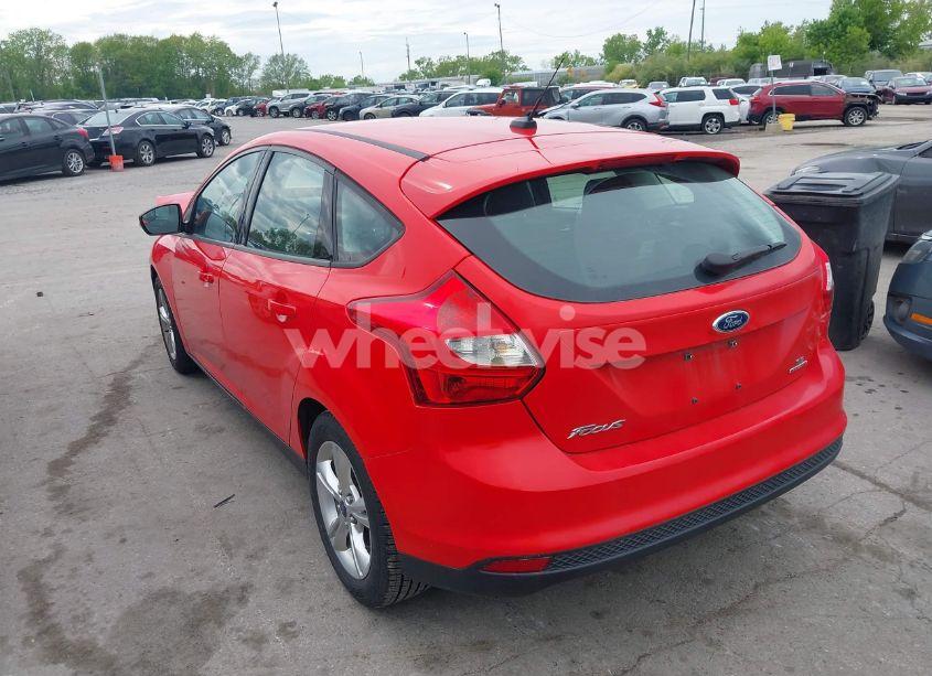 Photo 3 of 2014 Ford Focus SE (VIN 1FADP3K24EL166935)