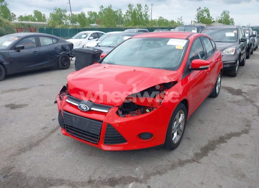 Photo 6 of 2014 Ford Focus SE (VIN 1FADP3K24EL166935)