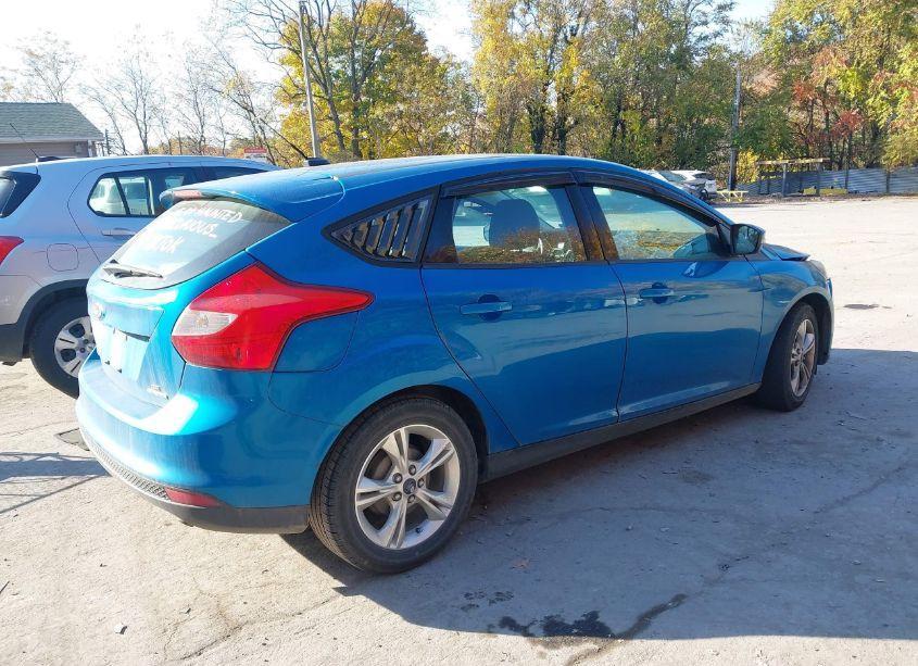 Photo 4 of 2014 Ford Focus SE (VIN 1FADP3K24EL173349)